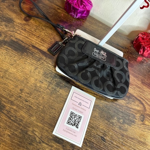 COACH Signature Wristlet - Picture 4 of 4